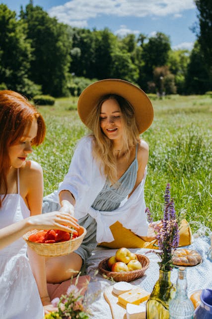 Mindful Eating Habits with women sitting on a picnic blanket