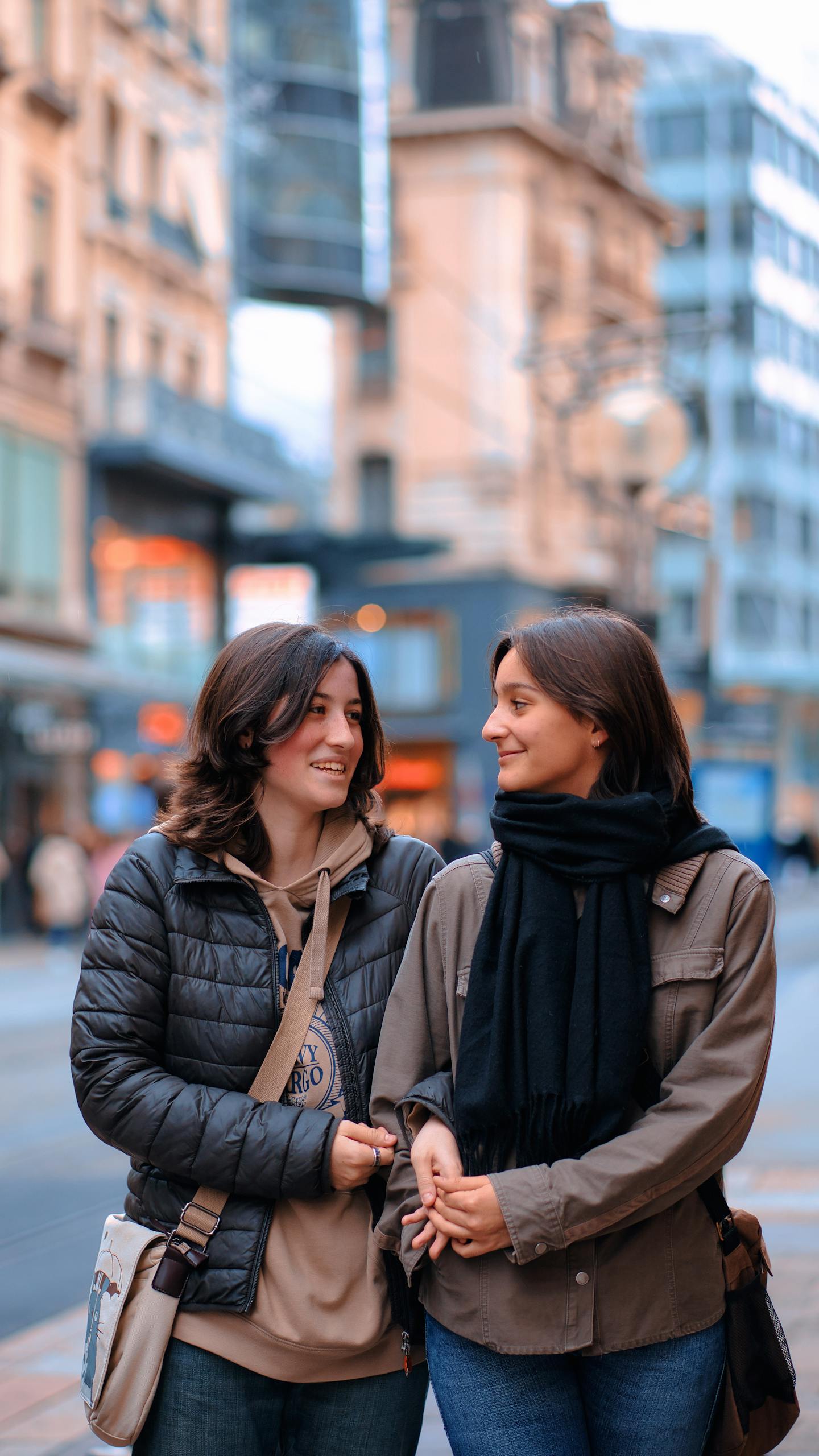 Casual Style Smiling Brunettes in City